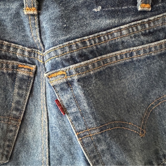 American vintage Levi’s shorts repurposed size 27 fringe Jean shorts - Picture 4 of 8